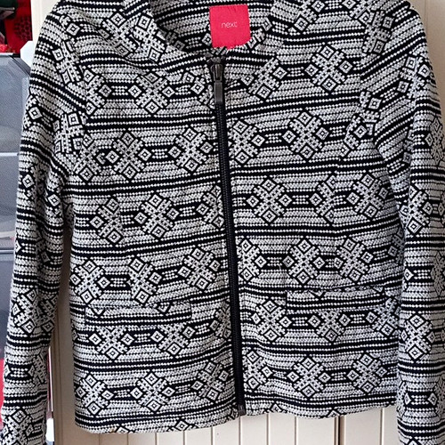 Next black white - next, geometric